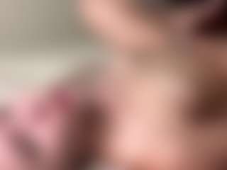 Lilian's Live Sex Cam Show