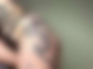 Lilian's Live Sex Cam Show