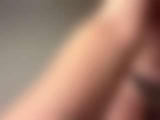 Lilian's Live Sex Cam Show
