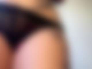 Lilian's Live Sex Cam Show