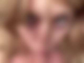 Lilian's Live Sex Cam Show