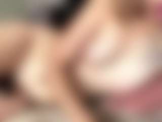 Lilian's Live Sex Cam Show