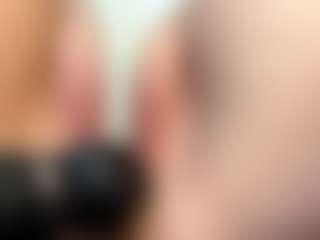 Lilian's Live Sex Cam Show