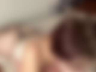 Live cam show with Lilian - Upskirt on justonemore.cc