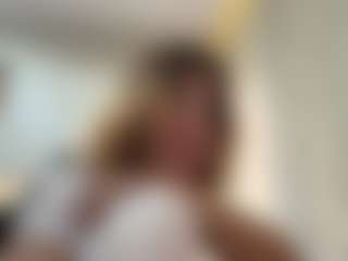 Live cam show with BeatrizRutan - Erotic Dance on Camsoda
