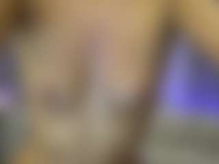 Live cam show with broklynne - Ride Torso on Sweet Sext