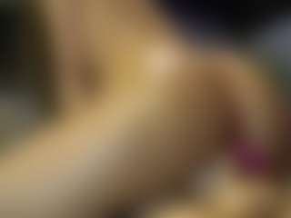 Live cam show with broklynne - Athletic on camgirlchat.live