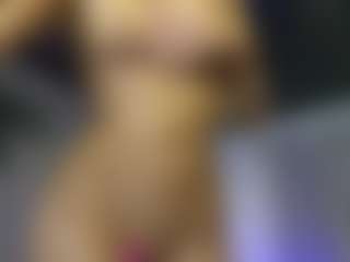 Live cam show with broklynne - Brown Hair Petite on CamwithHer