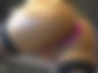 Live cam show with broklynne - Athletic Brown Eyes on Camsoda