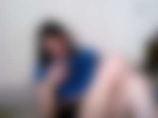 Live cam show with CatarinaKoralewski - Petite Teen (18+) on SmokeAndPoke