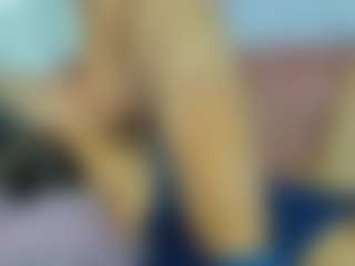 ChloeOhiggins's Live Sex Cam Show