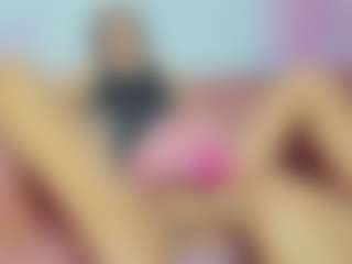 ChloeOhiggins's Live Sex Cam Show