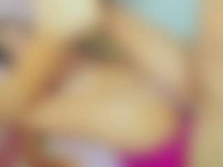 ChloeOhiggins's Live Sex Cam Show