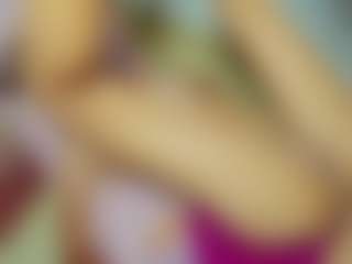 ChloeOhiggins's Live Sex Cam Show