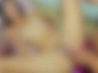 ChloeOhiggins's Live Sex Cam Show