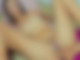 ChloeOhiggins's Live Sex Cam Show
