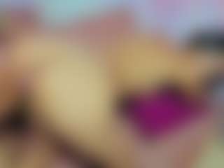 ChloeOhiggins's Live Sex Cam Show