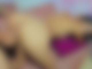 ChloeOhiggins's Live Sex Cam Show