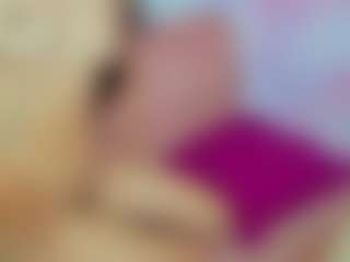 ChloeOhiggins's Live Sex Cam Show