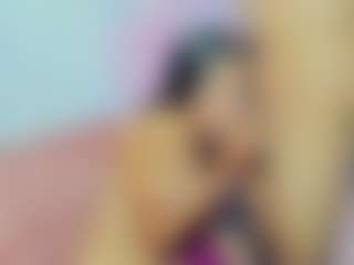 ChloeOhiggins's Live Sex Cam Show
