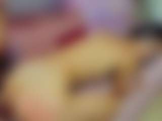 ChloeOhiggins's Live Sex Cam Show