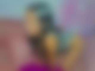 ChloeOhiggins's Live Sex Cam Show