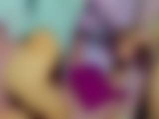 ChloeOhiggins's Live Sex Cam Show