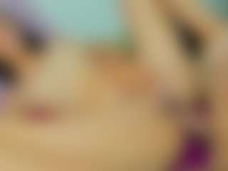 ChloeOhiggins's Live Sex Cam Show