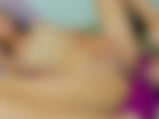 ChloeOhiggins's Live Sex Cam Show