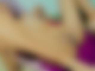 ChloeOhiggins's Live Sex Cam Show