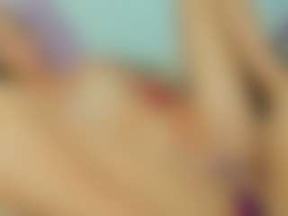 ChloeOhiggins's Live Sex Cam Show