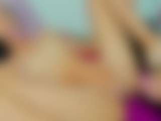 ChloeOhiggins's Live Sex Cam Show