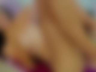 ChloeOhiggins's Live Sex Cam Show