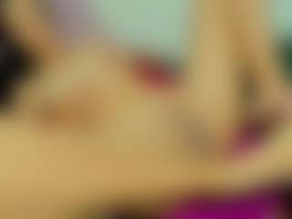 ChloeOhiggins's Live Sex Cam Show