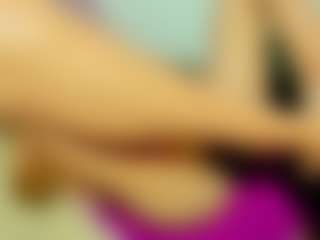ChloeOhiggins's Live Sex Cam Show