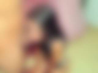 ChloeOhiggins's Live Sex Cam Show
