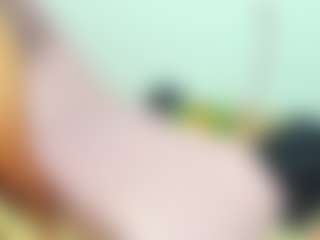 Live cam show with ChloeOhiggins - Pornstar Skinny on Free Soda