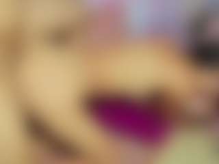 ChloeOhiggins's Live Sex Cam Show