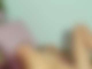ChloeOhiggins's Live Sex Cam Show