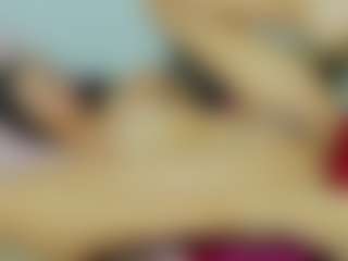 Live cam show with ChloeOhiggins - New Teen (18+) on Nude Live Now