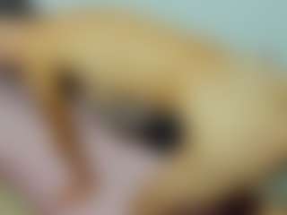 Live cam show with ChloeOhiggins - Skinny on Camsoda