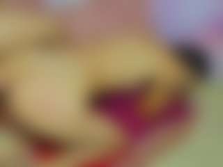 Live cam show with ChloeOhiggins - Small Tits on Gym Cam Girls