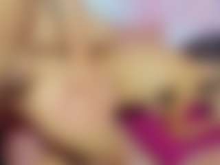 Live cam show with ChloeOhiggins - Brown Eyes on 1on1-livenow