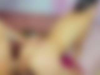 ChloeOhiggins's Live Sex Cam Show