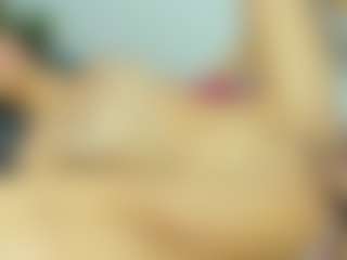 ChloeOhiggins's Live Sex Cam Show