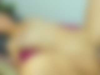 ChloeOhiggins's Live Sex Cam Show