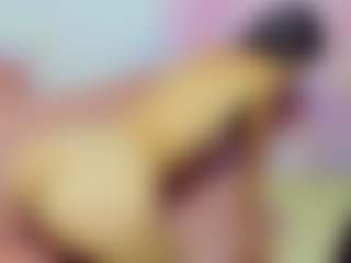 Live cam show with ChloeOhiggins - Camel Toe on Milfs Live
