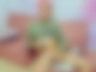 ChloeOhiggins's Live Sex Cam Show