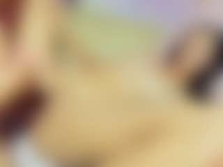 Live cam show with ChloeOhiggins - New Brown Eyes on Hubzter Live