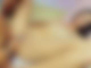 Live cam show with ChloeOhiggins - Facial Piercings on Mixed Magazine Live